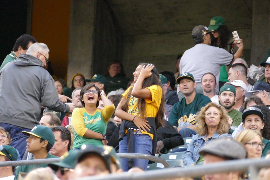 Fans dance to Macarena at 90's night